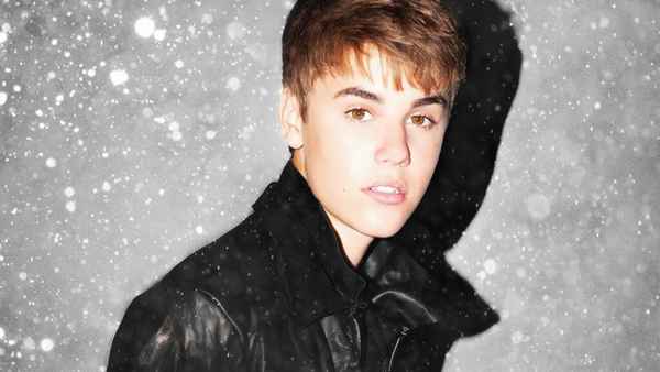 Justin Bieber Someday at Christmas